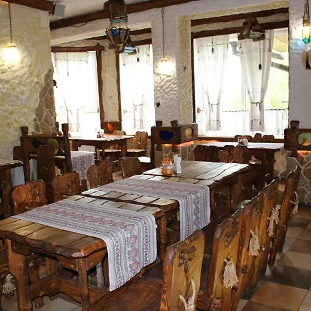 Aratta Hotel